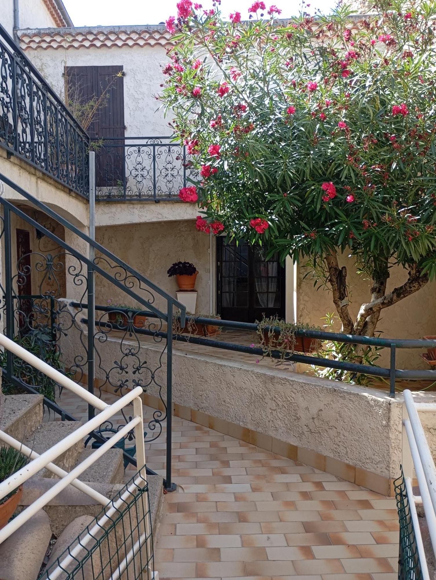 "Les Tournesols" Villa Saint-Martin-dʼArdèche Екстериор снимка